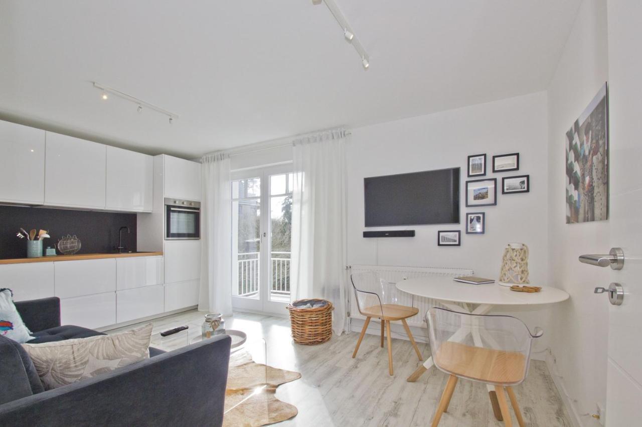Ferienwohnung Mit Balkon Und Meerblick - Ferienresidenz Zwei Bodden Fewo 1-4 Lietzow Exterior foto